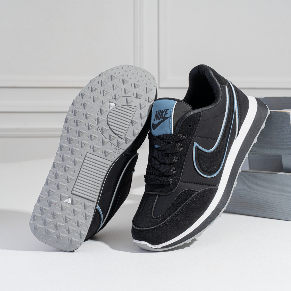 سنيكرز Nike مريح – مثالي للمشي والخروجات اليومية