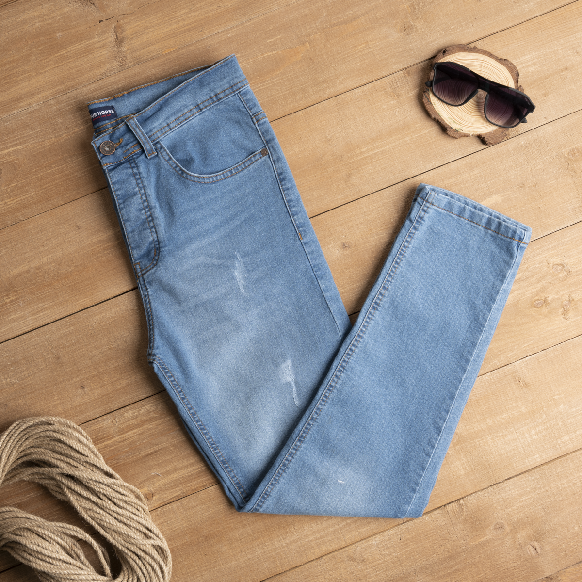 بنطلون جينز رجالي مخربش | ستايل عصري وتلبيس مريح