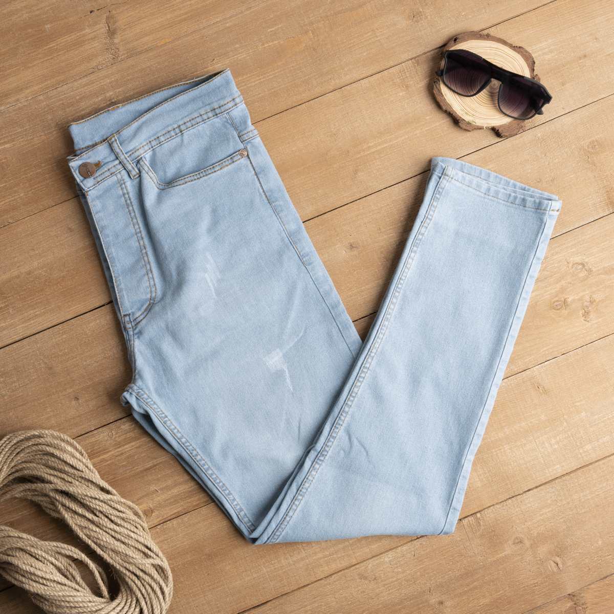 بنطلون جينز رجالي مخربش | ستايل عصري وتلبيس مريح