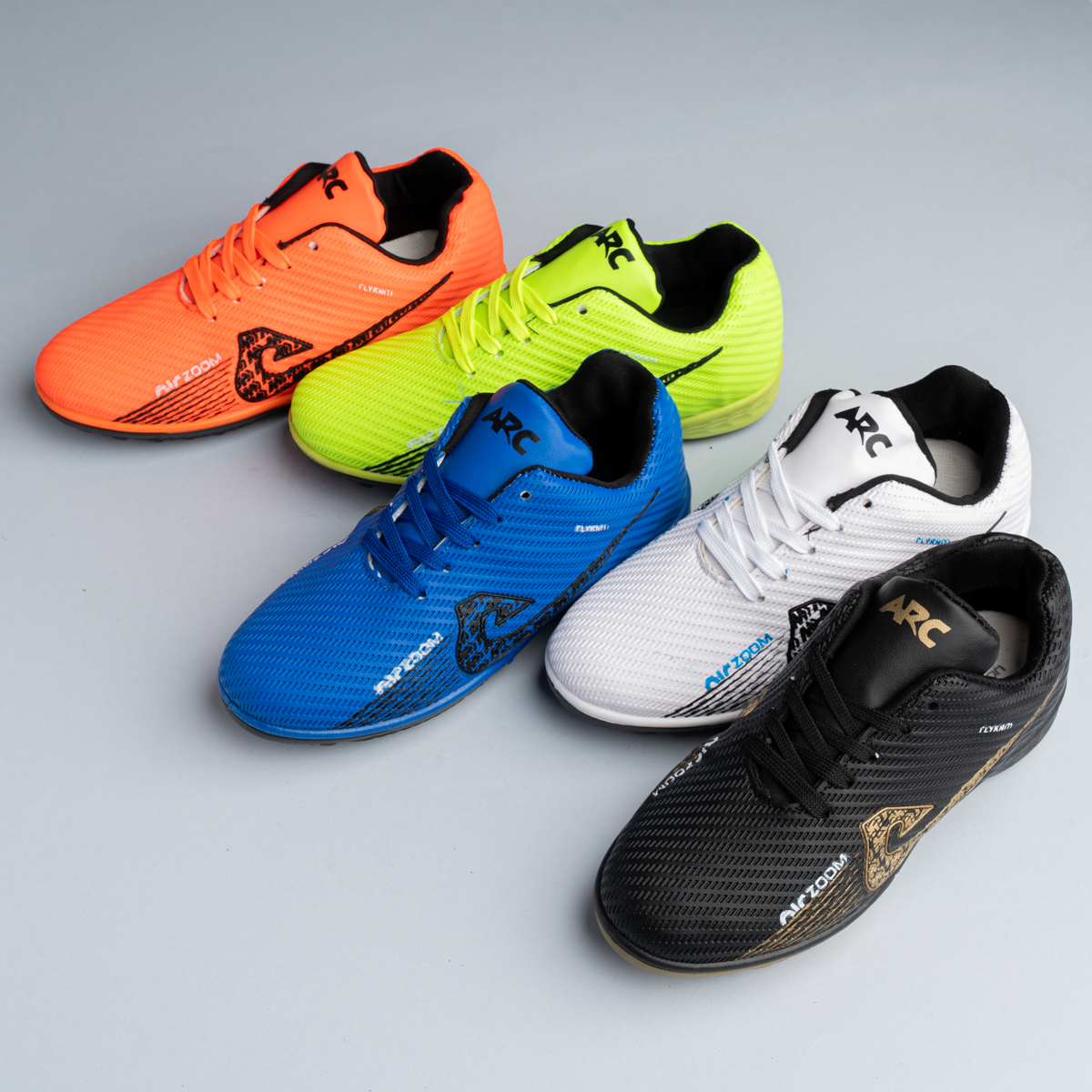 حذاء كرة خماسية Indoor – ثبات عالي وتحكم مثالي داخل الملعب