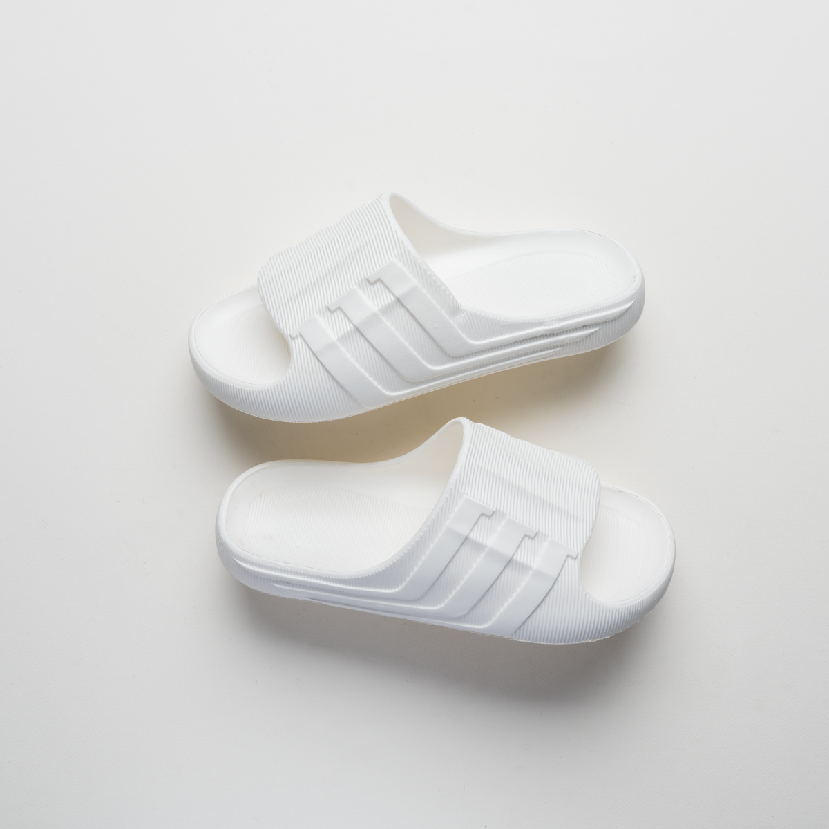 سليبر EVA طبي خفيف – راحة عملية بتصميم عصري للاستخدام اليومي