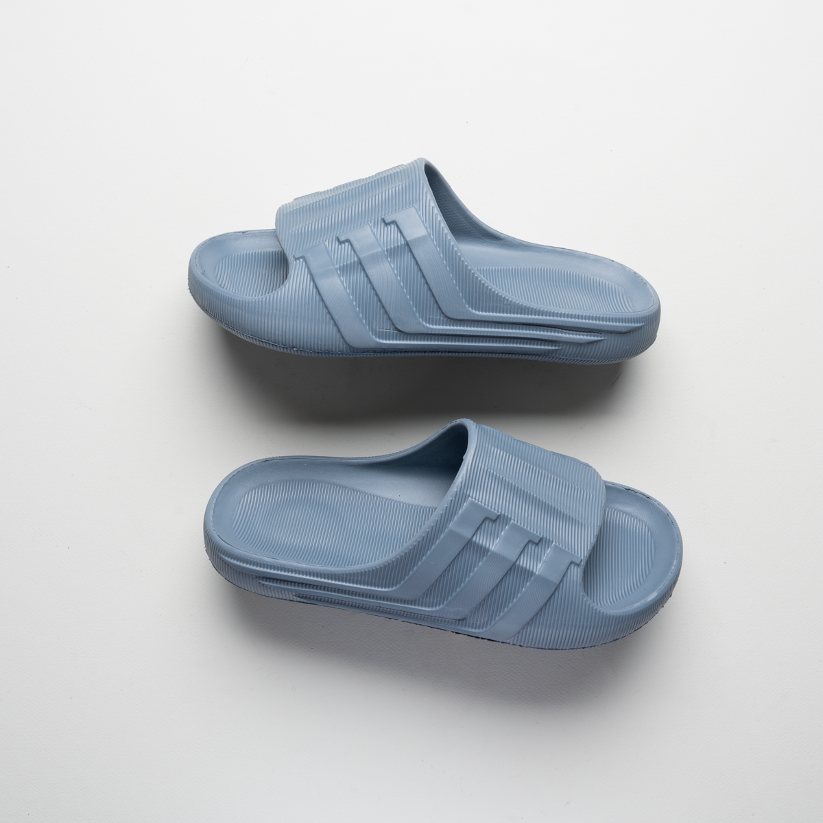 سليبر EVA طبي خفيف – راحة عملية بتصميم عصري للاستخدام اليومي