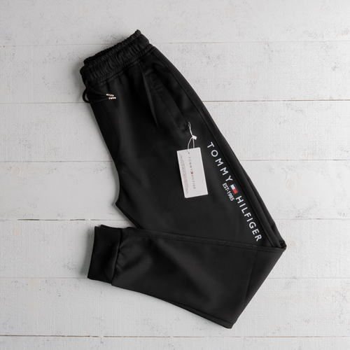 بنطلون Tommy | خامة غطس مستورد بتفاصيل محسوبة